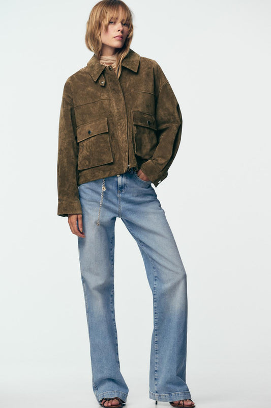 LORAYA ⎹ Mirena Daim