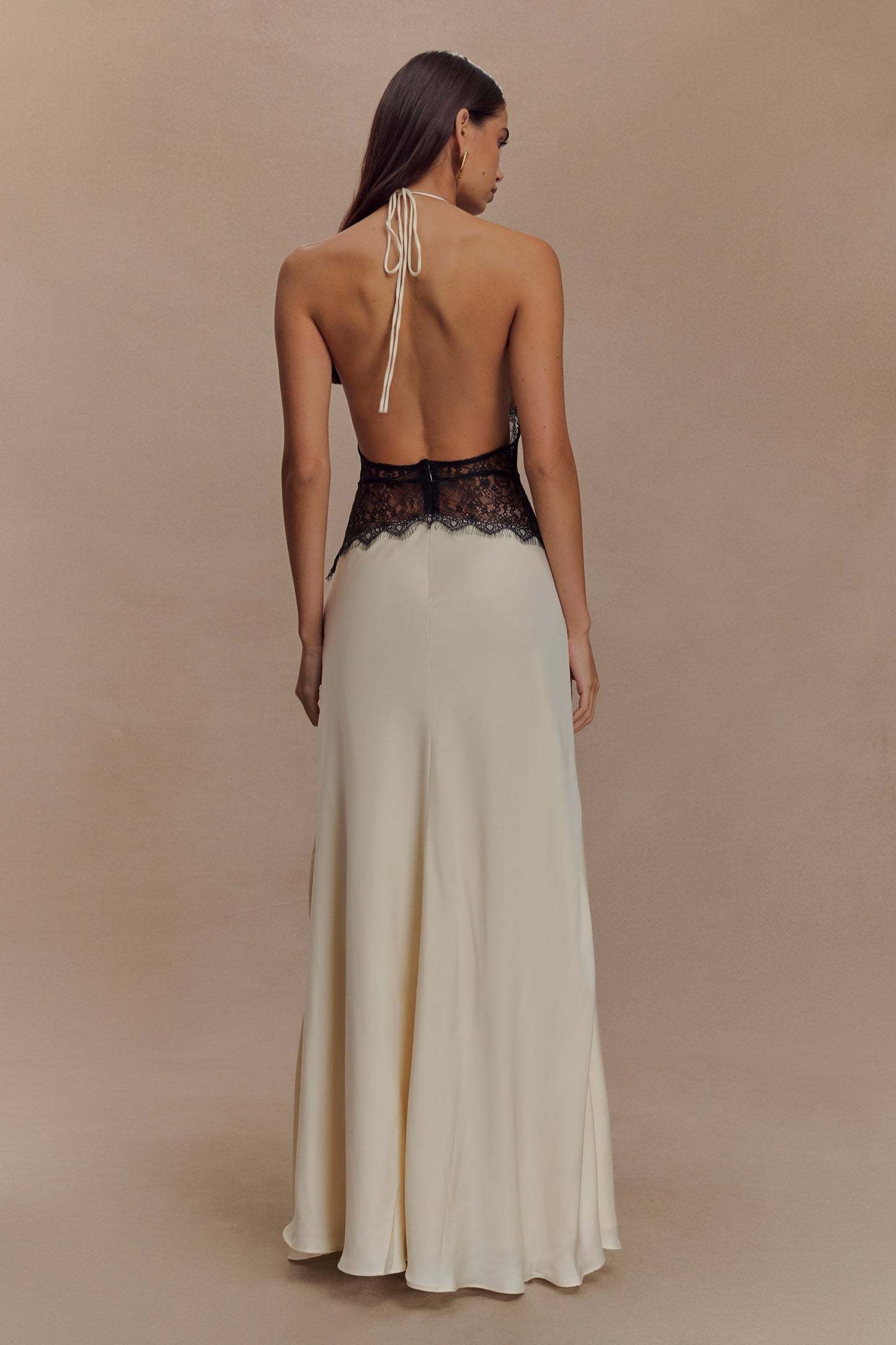 LORAYA - Robe longue en dentelle et satin
