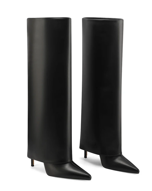 LORAYA ⎹ JOLIE MILANO