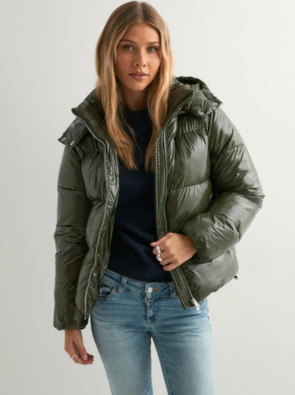 LORAYA ⎹ Lumina Puffer