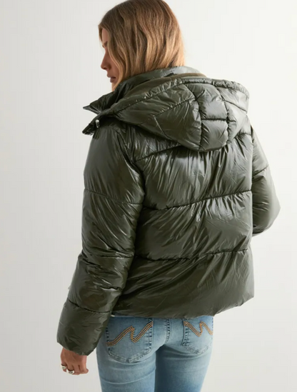 LORAYA ⎹ Lumina Puffer